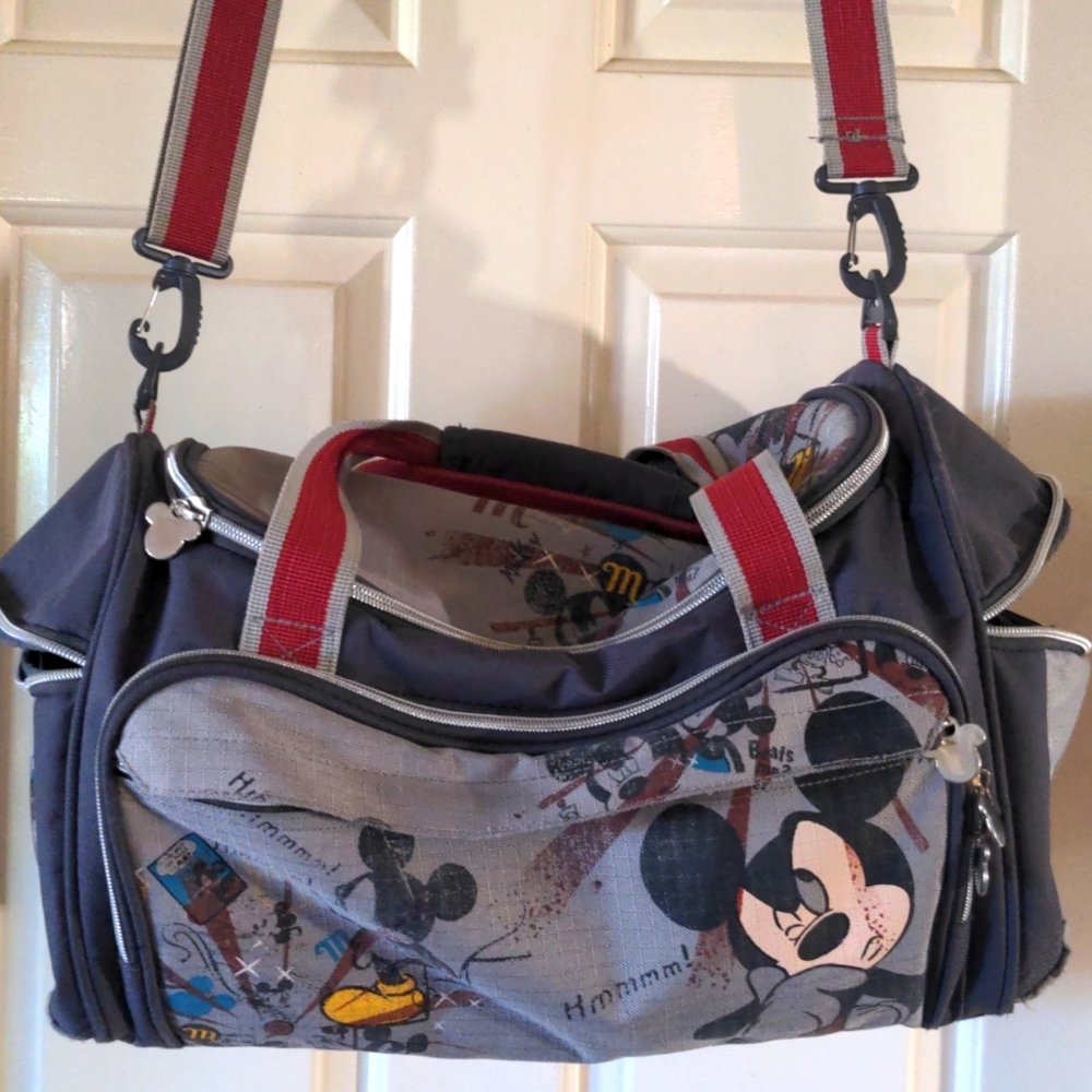 Disney Mickey Mouse duffel bag by Skyway luggage